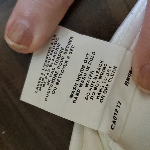 White satin shrug - Picture 6 of 6